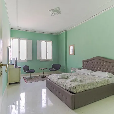 Spacious Three Bedroom Apartment On The Arno Florenz Exterior foto
