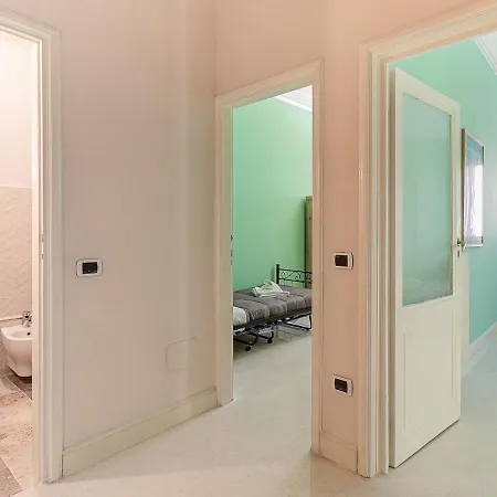 Spacious Three Bedroom Apartment On The Arno Florenz Exterior foto